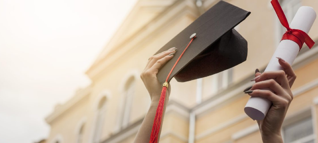 Pendidikan Kita Masih Sakit: Sistem Lama yang Dipaksakan di Zaman Baru